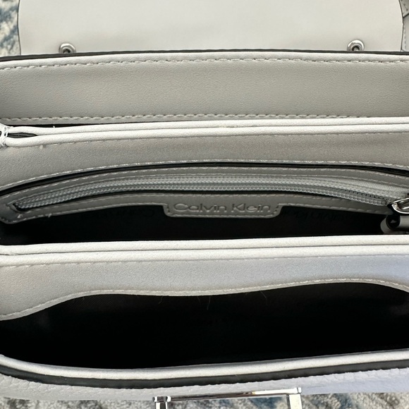 Calvin Klein Clover Triple Compartment Crossbody Bag | Dove Grey - Picture 9 of 11